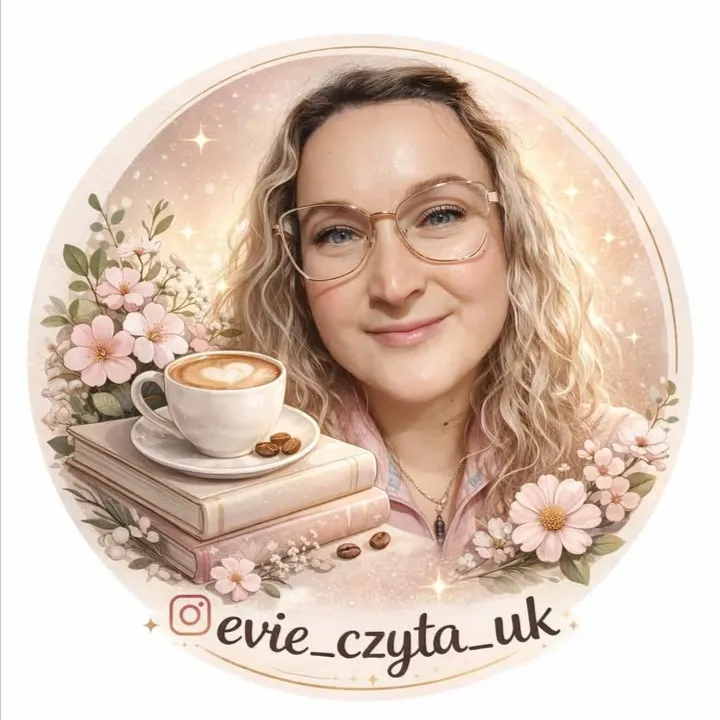 Evie Czyta UK